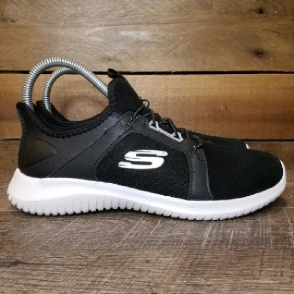 NEW Skechers Ultra Flex Free Spirit Sneaker
